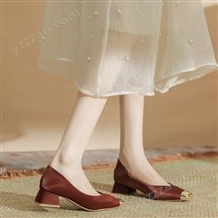 H976-9冰丝绸缎面铁头高跟鞋女气质粗跟女鞋车厘子复古法式单鞋女